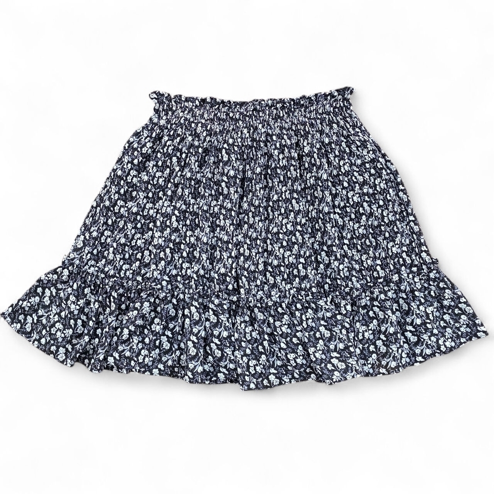 She + Sky Black Floral Smocked Crinkle Mini Skirt Ruffle Hem Womenβs Small